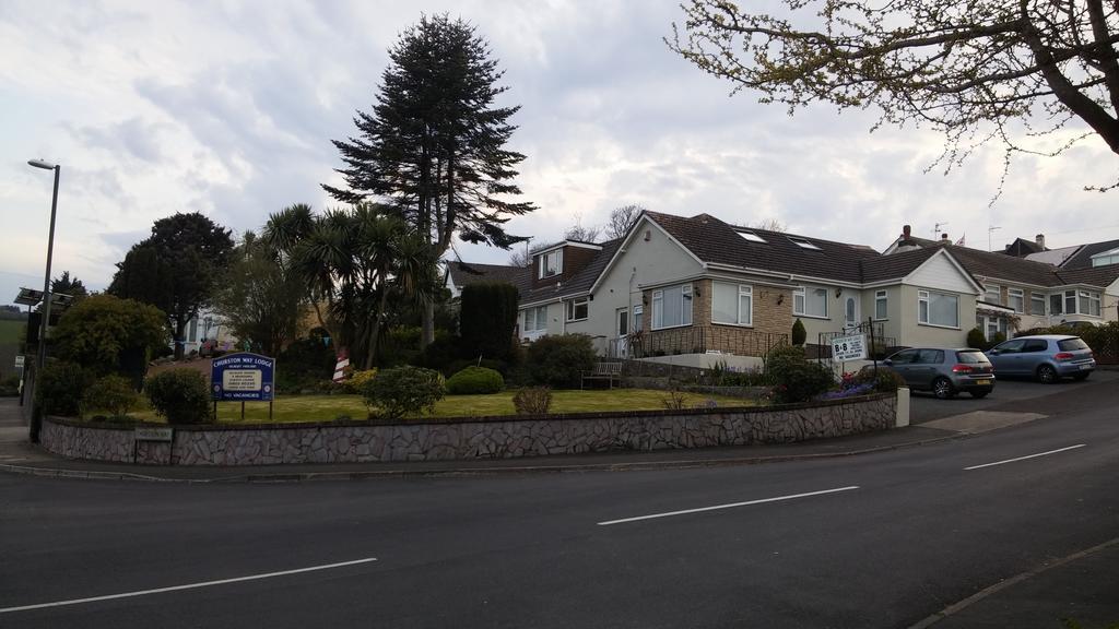 Churston Way Lodge Guest House บริกแซม ภายนอก รูปภาพ